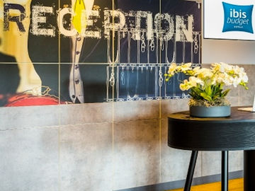 Accor details restructure of its 43 hotel brands into two business units