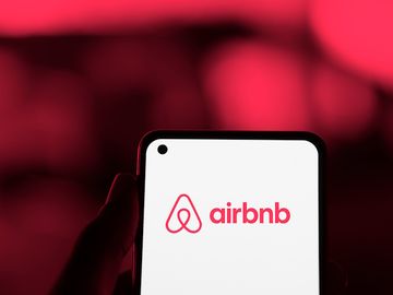 Will Airbnb’s eventual relaunch of Experiences be successful?