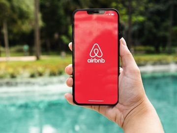 Airbnb to spend up to $250M on new businesses in 2025