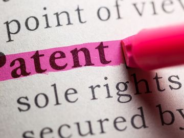 Are airline patents a mark of industry innovation?