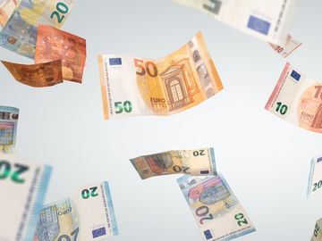 Online travel giants “step on the gas” for marketing spend in Q1