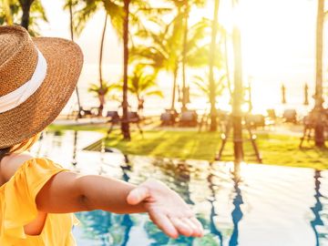 STARTUP STAGE: NowBoarding is a commission-free distribution platform for travel brands