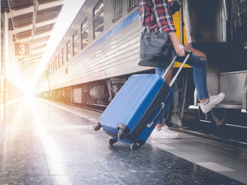 What mobility booking data reveals about traveler behavior