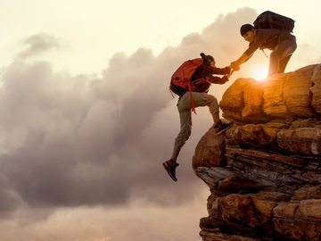 STARTUP STAGE: Overlap helps travelers track friends made along the way