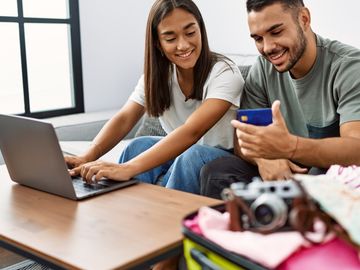How simplified cross-border payments can empower both travel brands and travelers
