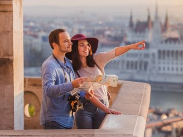Travel groups warn of fewer trips if U.S. adopts plan to lower credit card fees