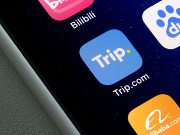Trip.com Group revenue remains steady, air ticket bookings rise in Q1 2022