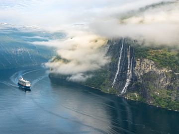 travel-to-nowhare-cruise-air