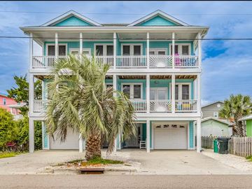 Vacasa focuses on fixing “elevated homeowner churn,” CFO steps down