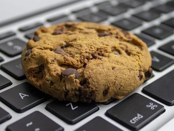 VIDEO: That’s the way the web cookie crumbles